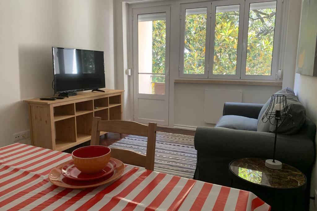 Casa Do Largo Sardinha - Very Central Apartment With Ac Lizbona Zewnętrze zdjęcie